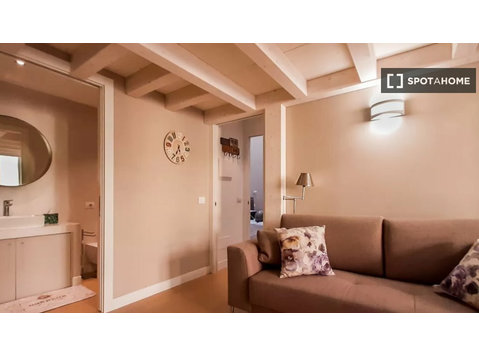 Appartement de 2 chambres à Chinatown, Milan - Appartements