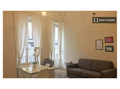 Apartamento de 3 habitaciones en alquiler en el Duomo de… - Pisos