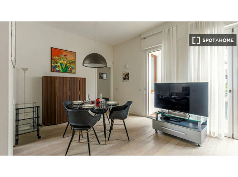 Appartement avec 1 chambre à louer à Borgogna, Milan - Appartements