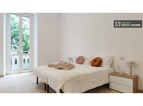 Apartamento com 1 quarto para alugar em Calvairate, Milão - Apartamentos