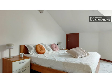 Appartement avec 1 chambre à louer à Calvairate, Milan - Appartements