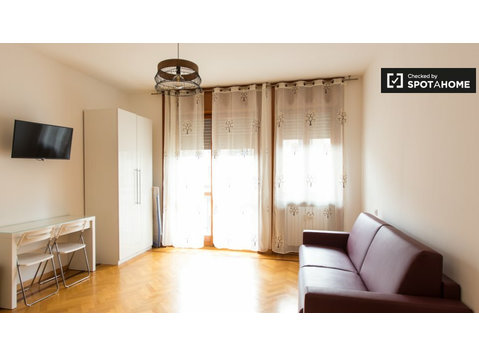 Appartement avec 1 chambre à louer à Centrale, Milan - Appartements