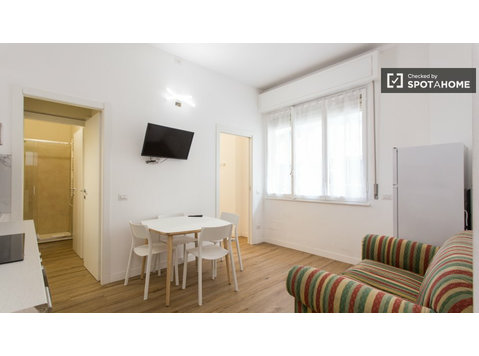 Apartamento de 1 habitación en alquiler en Centrale, Milán - Pisos
