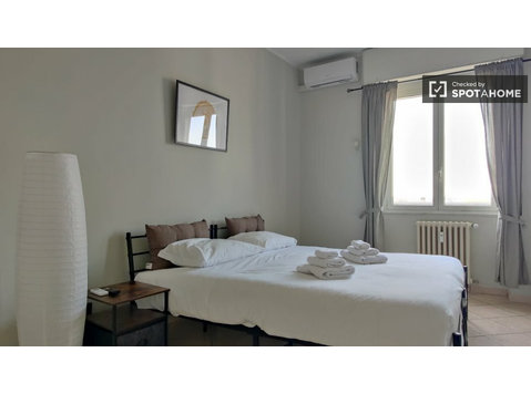 Apartamento com 1 quarto para alugar em Derganino, Milão - Apartamentos