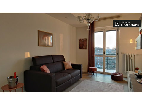Apartamento com 1 quarto para alugar em Famagosta, Milão - Apartamentos