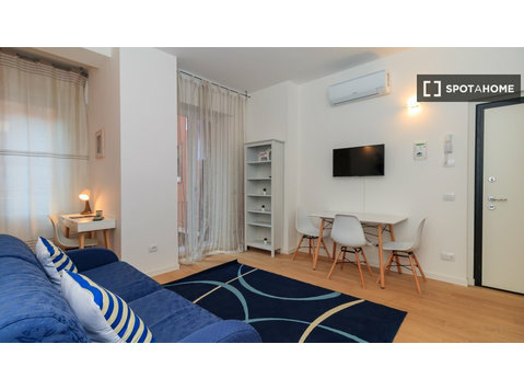 Mieszkanie z 1 sypialnią do wynajęcia w Fiera w Mediolanie - Mieszkanie