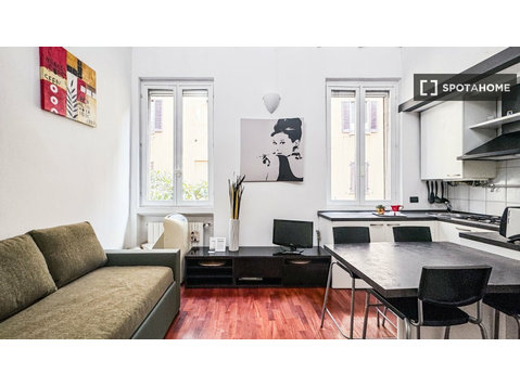 Apartamento com 1 quarto para alugar em Guastalla, Milão - Apartamentos