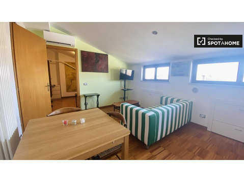 Wohnung mit 1 Schlafzimmer zu vermieten in Loreto, Mailand - Wohnungen