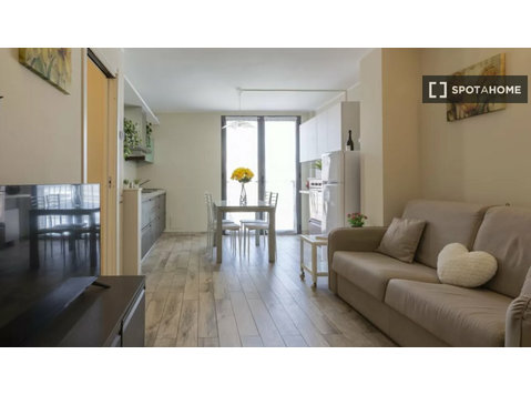 Apartamento com 1 quarto para alugar em Mecenate, Milão - Apartamentos