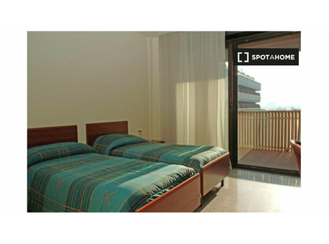 Appartamento con 1 camera da letto in affitto a Pero, Milano - Appartamenti