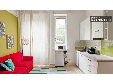 Apartament z 1 sypialnią do wynajęcia w Porta Garibaldi w… - Mieszkanie