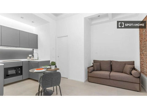 Apartamento com 1 quarto para alugar em Rovereto, Milão - Apartamentos