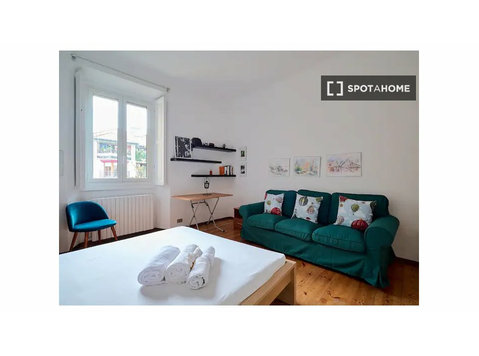 Apartament z 1 sypialnią do wynajęcia w Ticinese, Mediolan - Mieszkanie