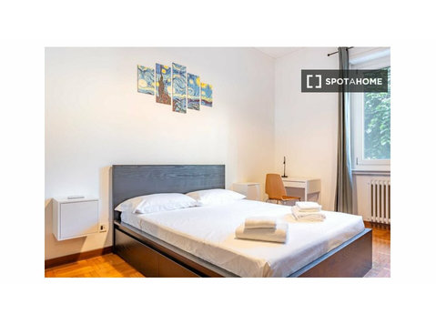 Apartamento com 1 quarto para alugar na Zona 4 de Milão,… - Apartamentos