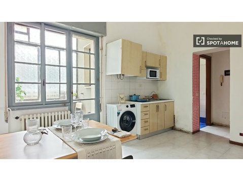 Apartamento com 1 quarto para alugar na Zona 7 de Milão,… - Apartamentos