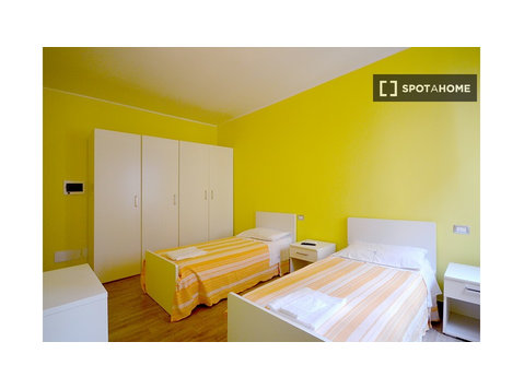 Apartment with 2-bedroom for rent in Tibaldi, Milan - Appartementen