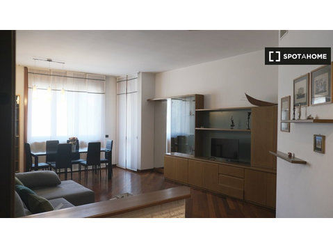 Milano'da kiralık 2 yatak odalı daire - Apartman Daireleri