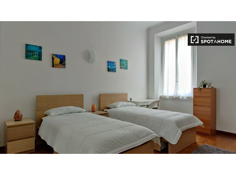 Mieszkanie z 2 sypialniami do wynajęcia w Mediolanie - Mieszkanie