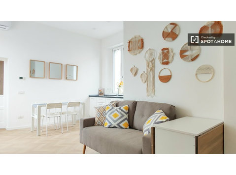 Apartment with 2 bedrooms for rent in Monza, Milan - Lakások