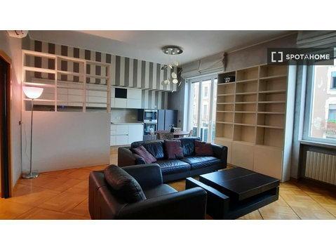 Milano'da kiralık 3 yatak odalı daire - Apartman Daireleri