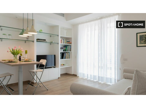 Lindo apartamento de 1 quarto para alugar em Moscova, Milão. - Apartamentos