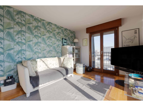 Bright apartment with terrace - Leiligheter