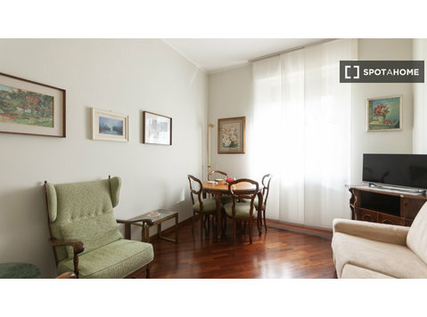 Encantador apartamento de un dormitorio en Città Studi - Pisos