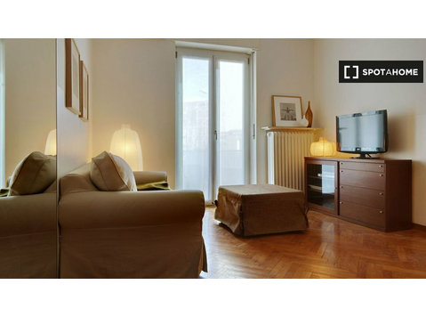 Classic 1-bedroom apartment for rent in Isola, Milan - Apartmani