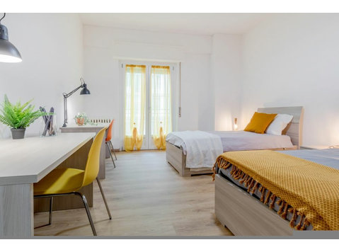 Confortevole e bellissima camera doppia a Milano in Via… - Apartments