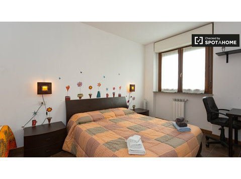 Rozzano, Milano'da kiralık çağdaş 1 yatak odalı daire - Apartman Daireleri