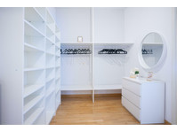 Corso Garibaldi  - Room 1 with private walk-in closet - Wohnungen