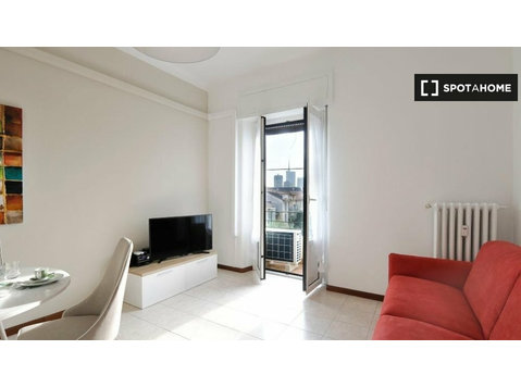 Delightful 1-bedroom apartment to rent in artsy Isola - Appartementen