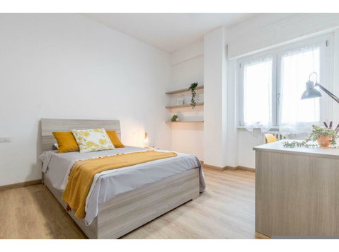 Meravigliosa camera singola in Via Zuretti - Polimi Bovisa… - Apartamente