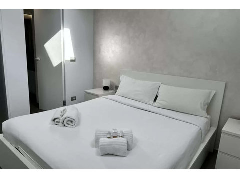 Milano Studio Deluxe - Design & Comfort - Apartments