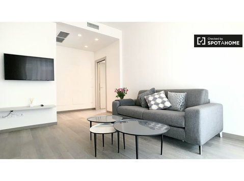 Modern 1-bedroom apartment for rent in Washington, Milan - Apartamentos