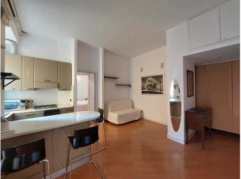 One Bedroom Apartment | Via Morosini | Porta Romana Area - Byty