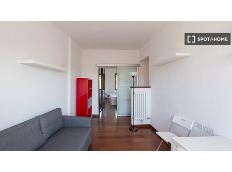 Apartamento de un dormitorio en alquiler cerca de Bocconi y… - Pisos