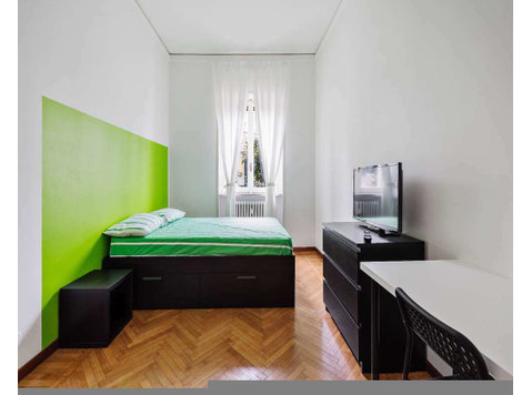 Stanza in Viale Caldara - Apartments