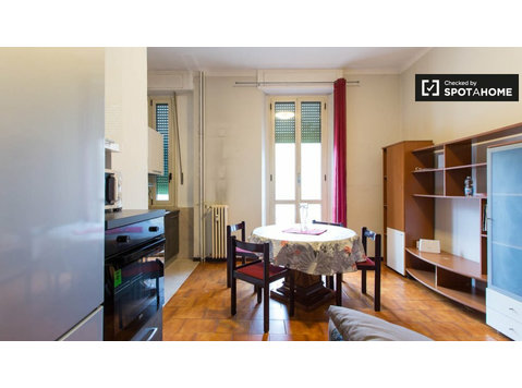 Pokoje do wynajęcia w mieszkaniu z 1 sypialnią Mediolan - Mieszkanie