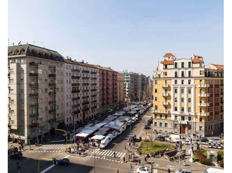 Stanza in Piazza Sant'Agostino - Apartemen