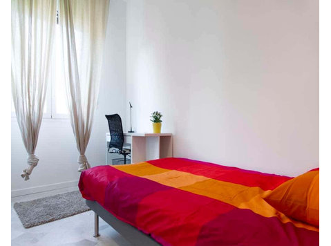 Stanza in Via Bartolomeo D'Alviano - Apartments
