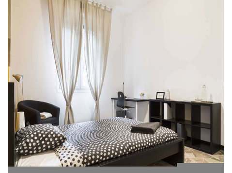 Stanza in Via Bartolomeo D'Alviano - Apartments