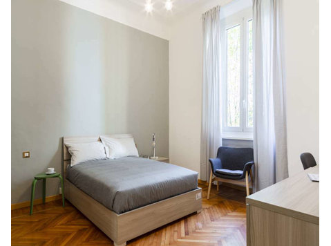 Stanza in Via Bazzini - Apartments