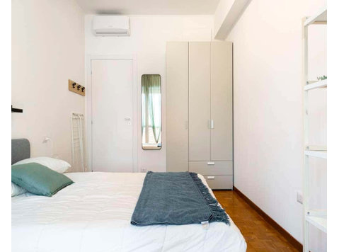Stanza in Via Francesco Reina - Apartments