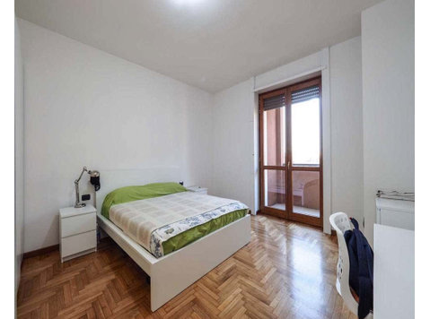 Stanza in Via Giuseppe Frua - Apartman Daireleri