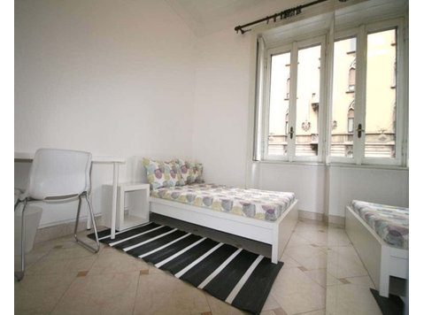 Stanza in Viale Abruzzi - Apartments