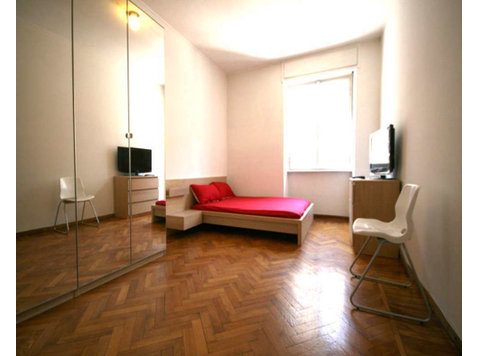 Stanza in Viale Lombardia - Apartments