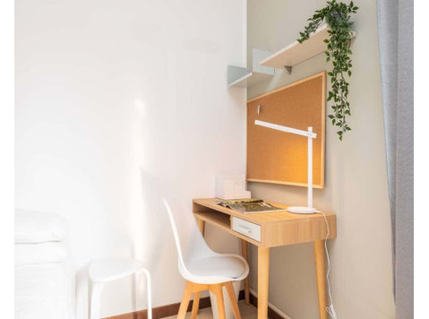 Stanza in Viale Tibaldi - Apartments