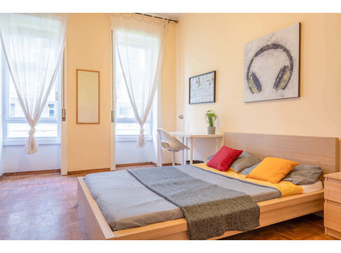 Stanza in via lorenteggio 31/4  private room s3 - Apartamentos