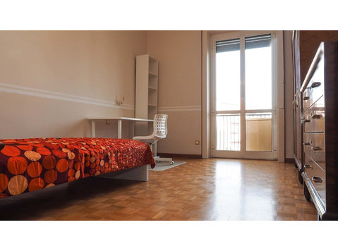 Stanza in via marescalchi 1  private room s1 - Mieszkanie